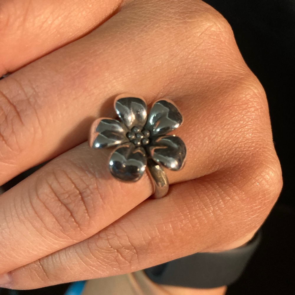 James Avery retired 925 sterling large April flower